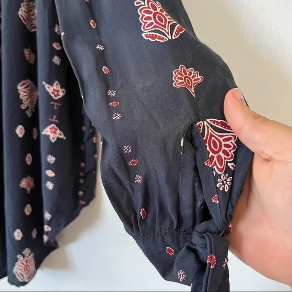 Faithfull The Brand RARE Polonia Off The Shoulder Blouse in Desert Oasis - Picture 6 of 10